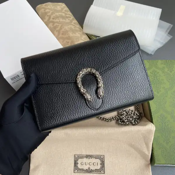 OldCobbler Bags Gucci Dionysus mini leather chain bag 0131