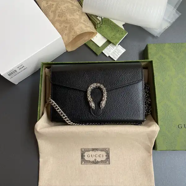 OldCobbler Bags Gucci Dionysus mini leather chain bag 0131