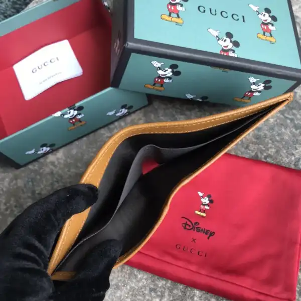 OldCobbler Bags Disney x Gucci GG Wallet 0131