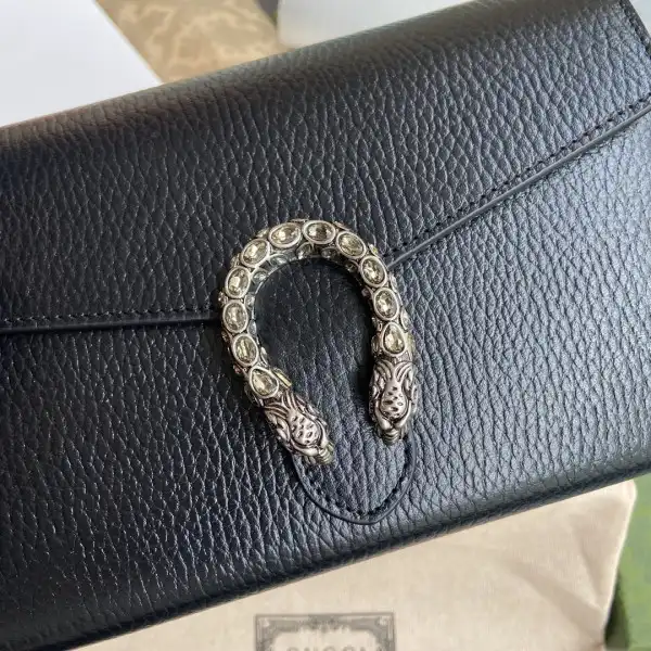 OldCobbler Bags Gucci Dionysus mini leather chain bag 0131