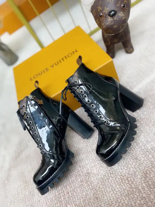 OldCobbler Bags LOUIS VUITTON STAR TRAIL ANKLE BOOT 0201