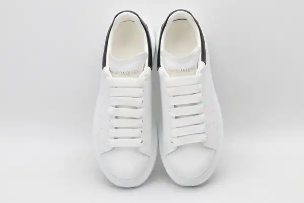 OldCobbler Bags ALEXANDER MCQUEEN Oversized Sneaker 0203