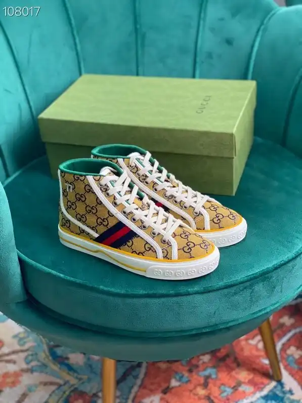 GUCCI Tennis 1977 GG Multicolor high-top 0205