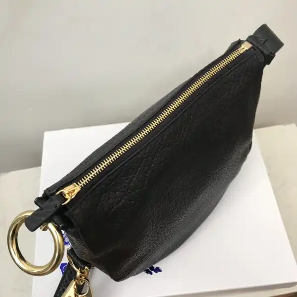 OldCobbler Bags BURBERRY Small Knight Bag-24*8*23cm 0204