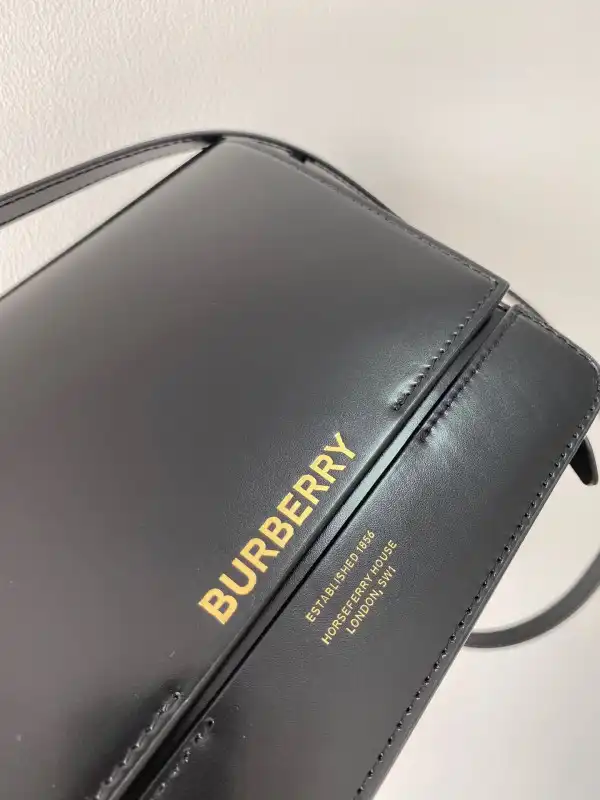 OldCobbler Bags BURBERRY Small Leather Grace Bag 0204