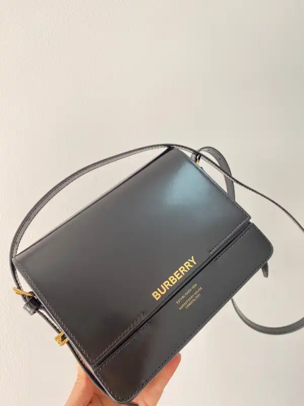 OldCobbler Bags BURBERRY Small Leather Grace Bag 0204