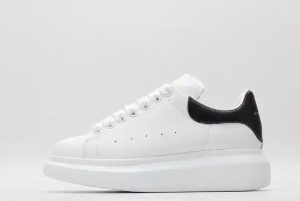 OldCobbler Bags ALEXANDER MCQUEEN Oversized Sneaker 0203