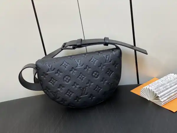 OldCobbler Bags LOUIS VUITTON Moon Crossbody 0205